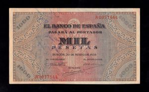 1000 Pesetas 1938, serie A, MBC, con todo su apresto, varios dobleces verticales anverso