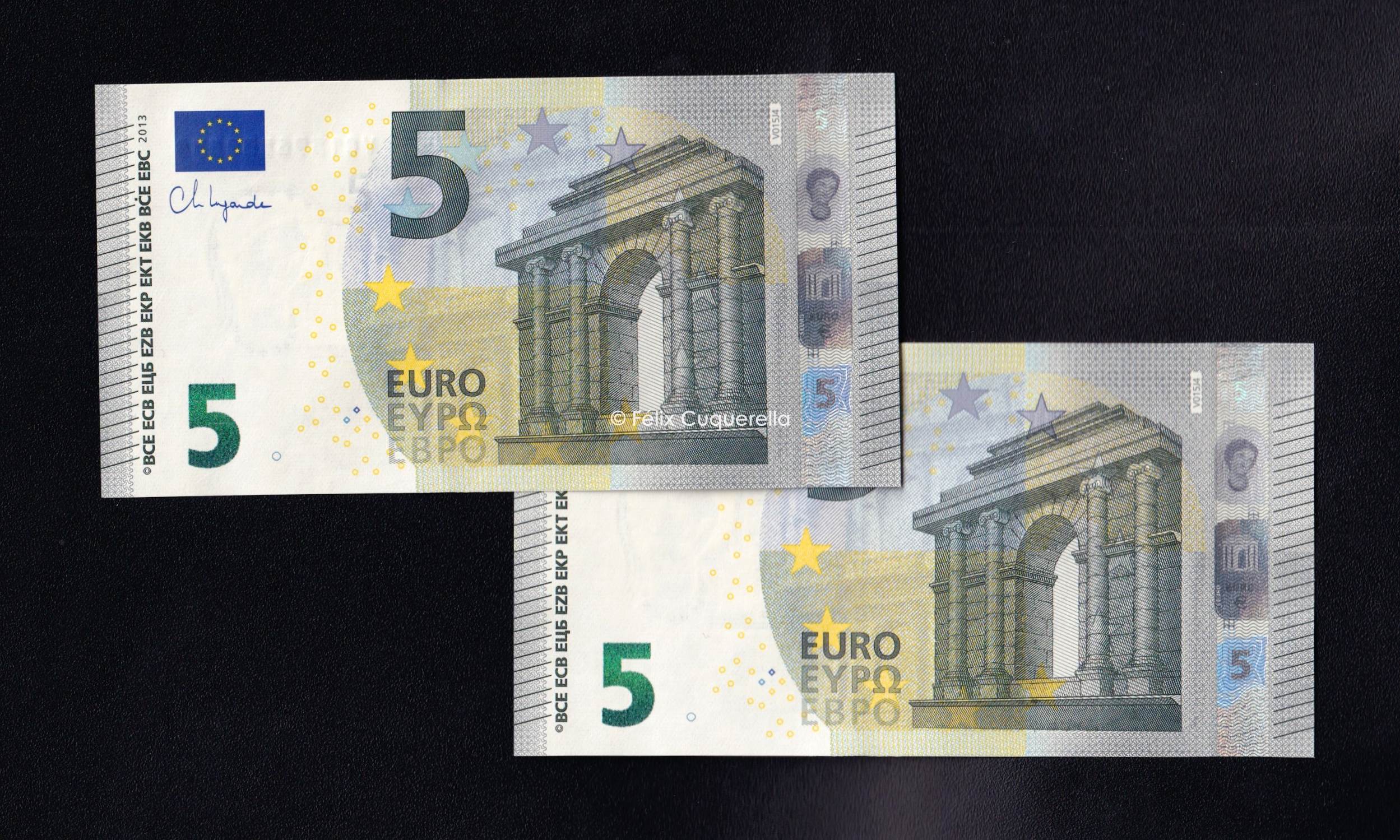 Pareja correlativa 5€ 2013, serie V, 4ª firma Lagarde, S/C Pareja correlativa 5€ 2013, serie V, 4ª firma Lagarde, S/C