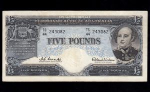 Australia, 5 Libras 1960/65 ,MBC ( VF ) , un poco sucio , P.35a anverso