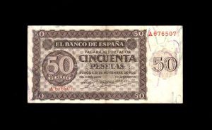 50 pesetas 1936, serie A, EBC-, doblez central muy marcado, abarquillado, con todo su apresto anverso