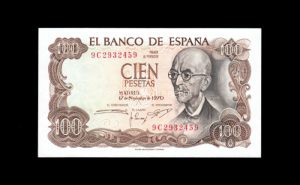 100 Pesetas 1970, serie 9C, S/C-, marquita en lateral anverso